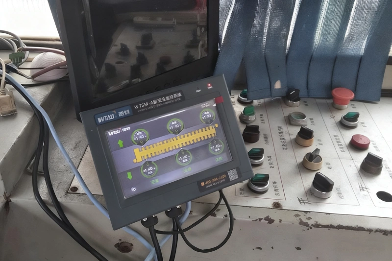 Voiture avant de la cabine instrument d'affichage 