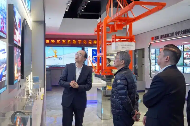 Познакомьте с компанией