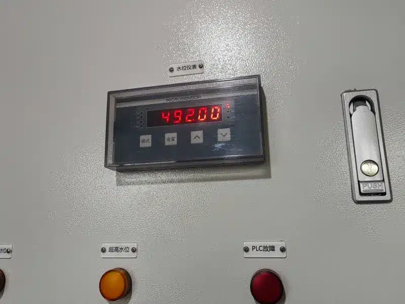 泵站检测系统的控制面板