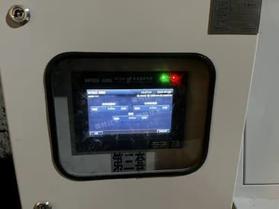 起重机吊具高差动态监测系统